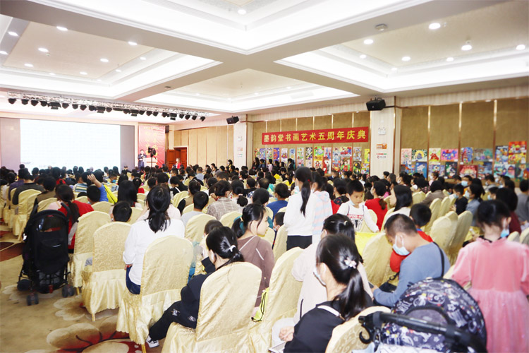 墨韻堂五周年(nián),用(yòng)匠(jiàng)心鑄就(jiù)美(měi)好(hǎo)!